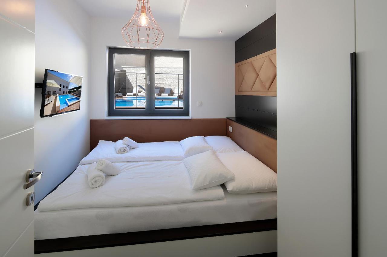 Modena Maris-Heated Pool-Grill-Relax-Jacuzzi Apartments Ičići Exterior foto