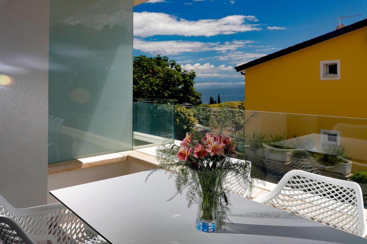 Modena Maris-Heated Pool-Grill-Relax-Jacuzzi Apartments Ičići Exterior foto